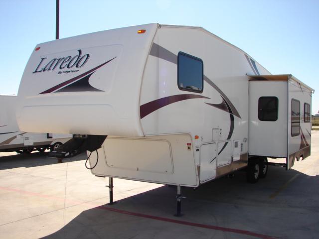 2005 Keystone Laredo